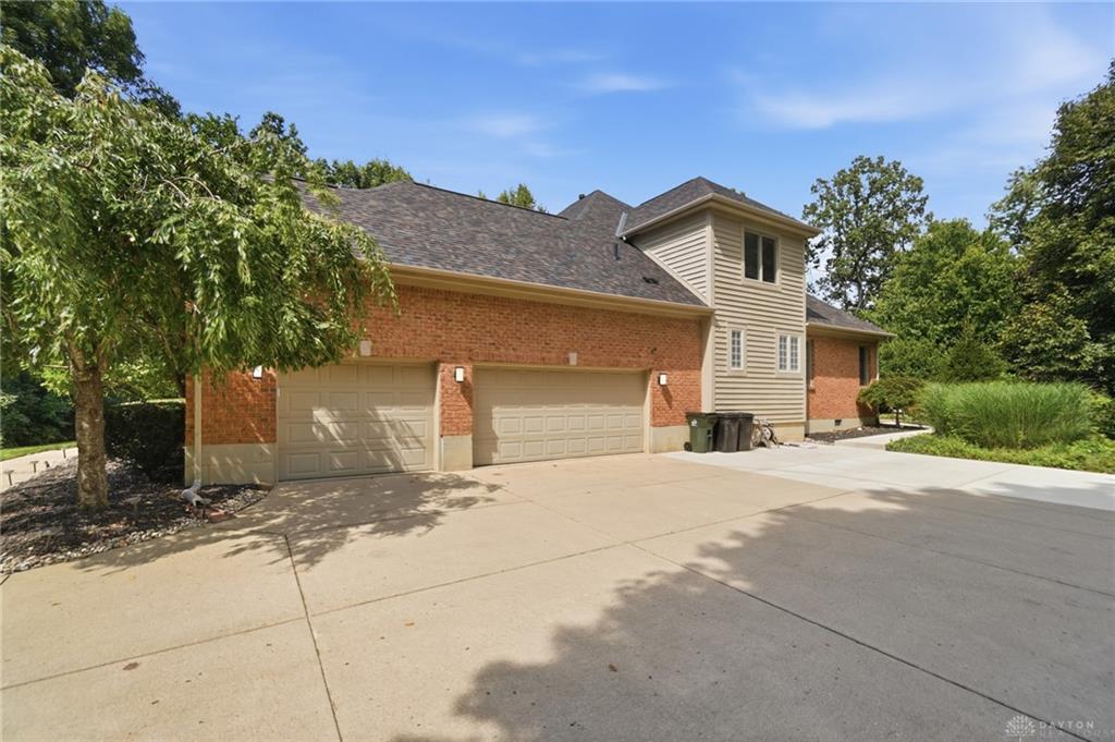 7373 Deep Woods Property Photo 3