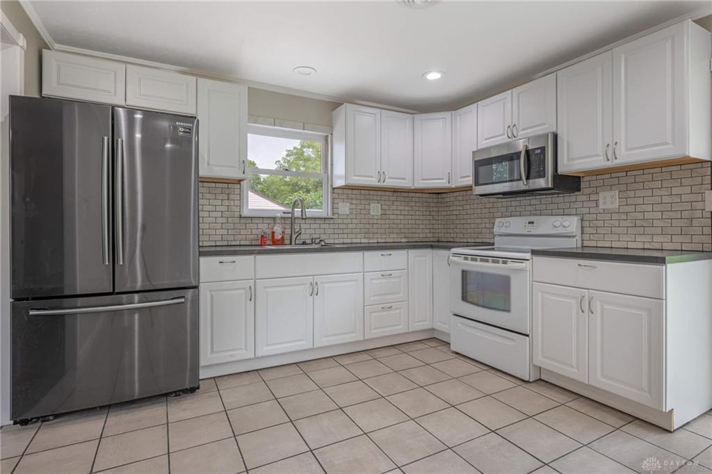 3382 Valley Wood Property Photo 6