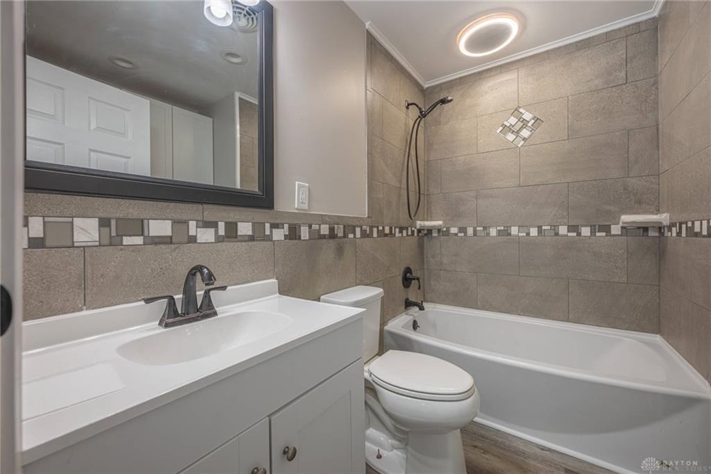 3382 Valley Wood Property Photo 12