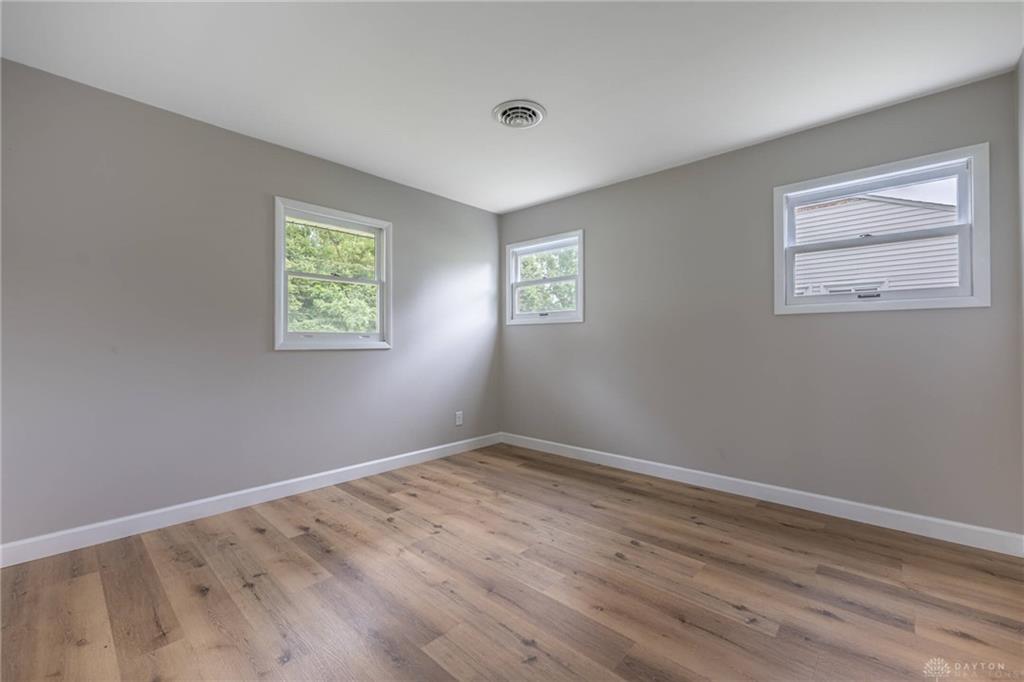 3382 Valley Wood Property Photo 16