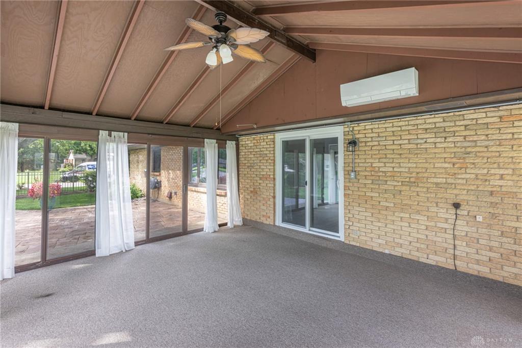 140 Cloverwood Property Photo 25