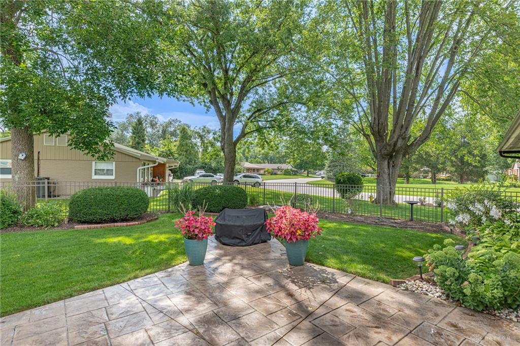 140 Cloverwood Property Photo 29