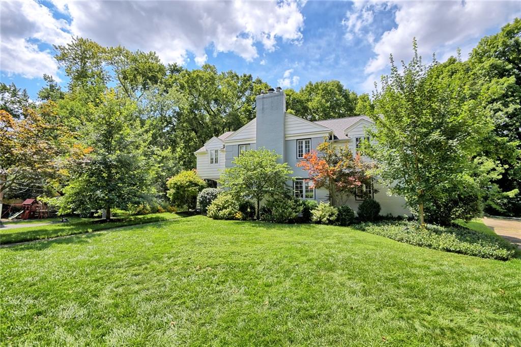 19 Lookout Property Photo 2