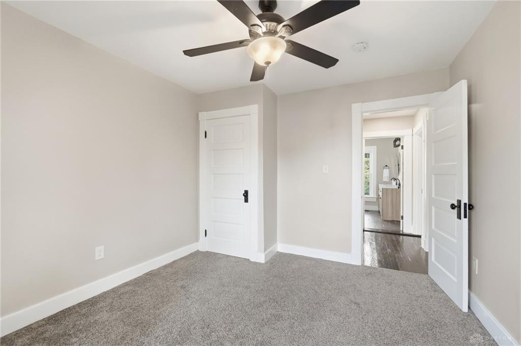 621 Wellmeier Property Photo 27
