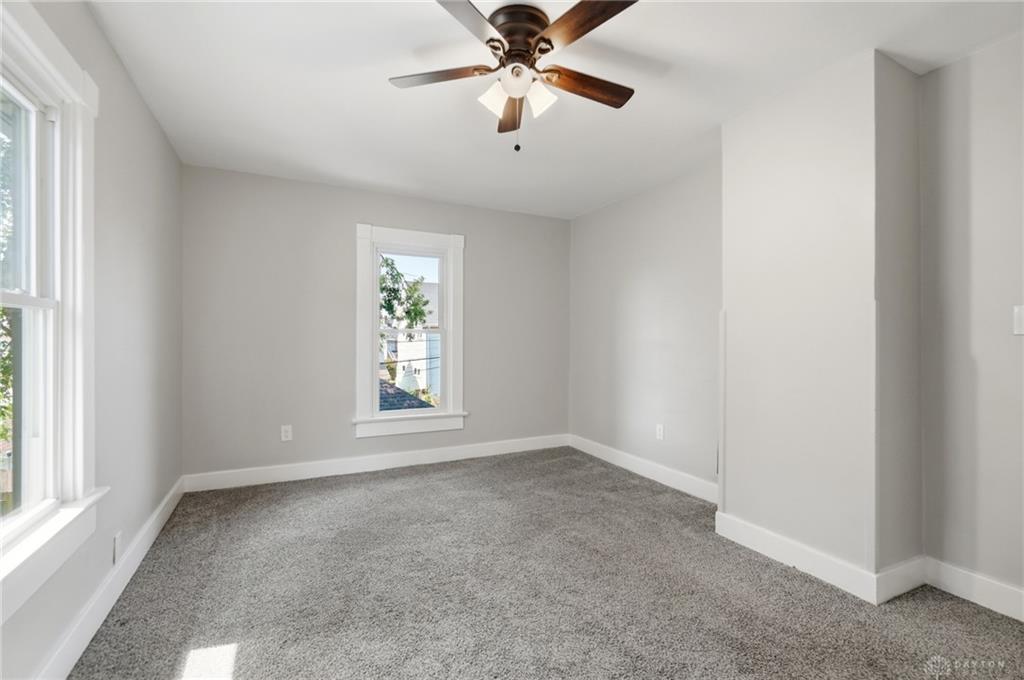 621 Wellmeier Property Photo 37