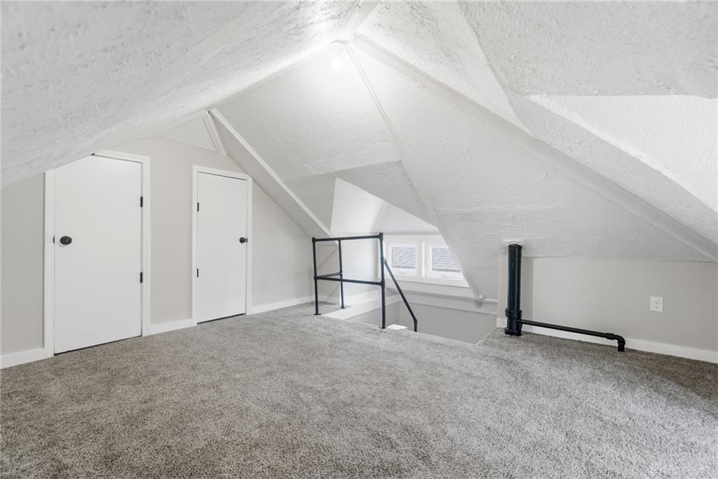621 Wellmeier Property Photo 41