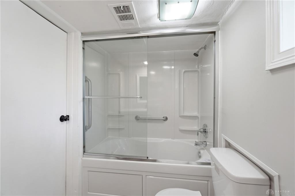 621 Wellmeier Property Photo 49