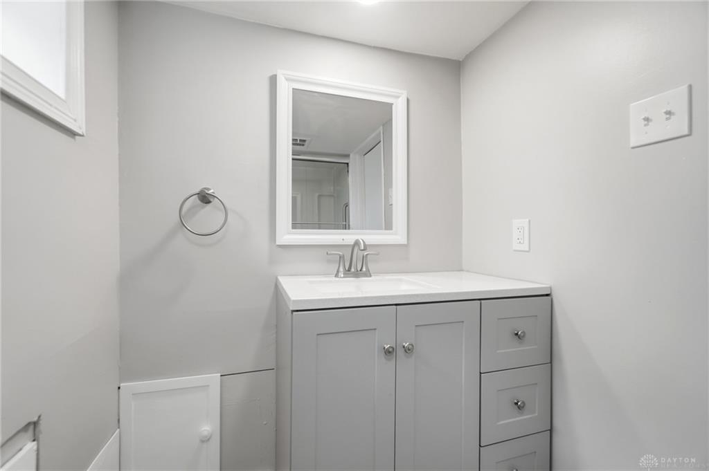 621 Wellmeier Property Photo 50