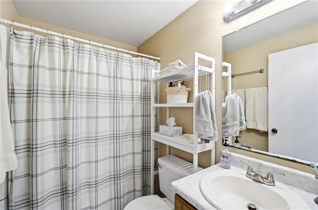 8353 Schoolgate Property Photo 18