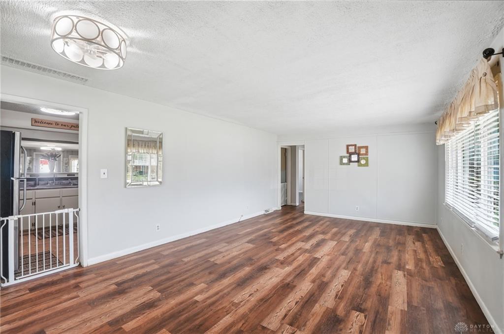 723 Adria Property Photo 7
