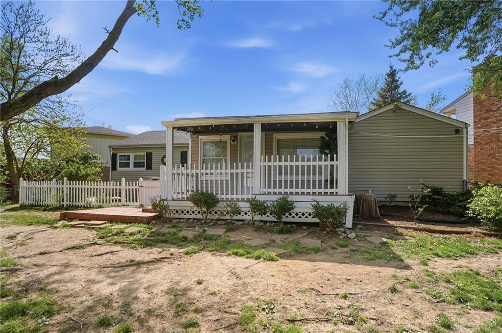 723 Adria Property Photo 30