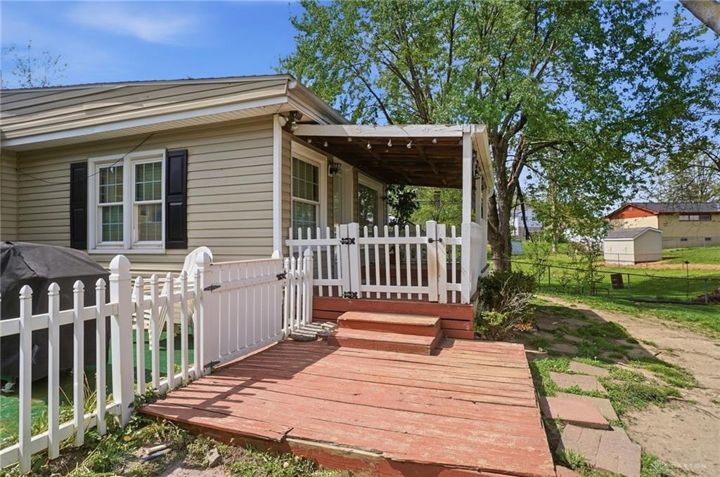 723 Adria Property Photo 38