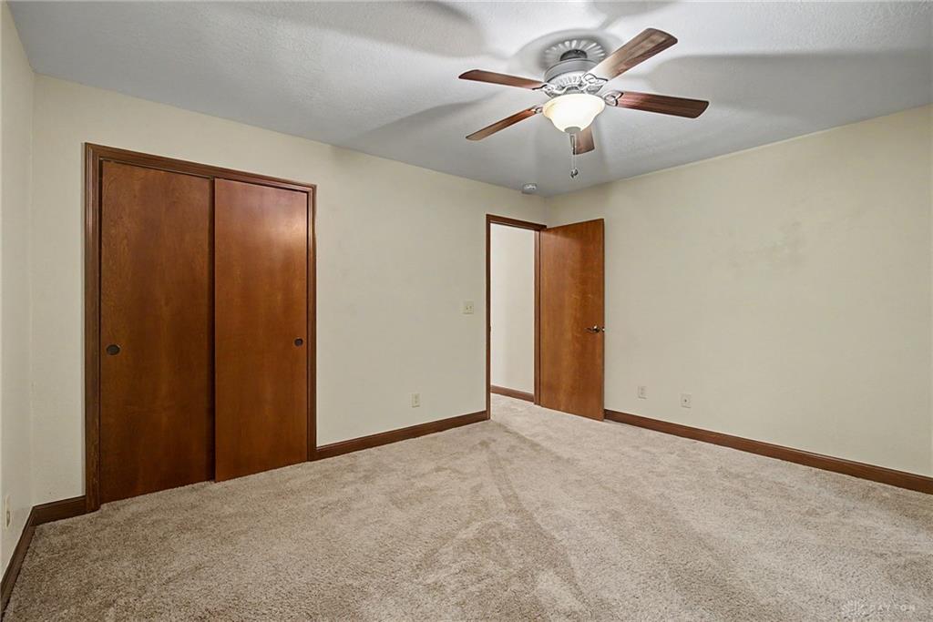 195 Colonial Property Photo 32