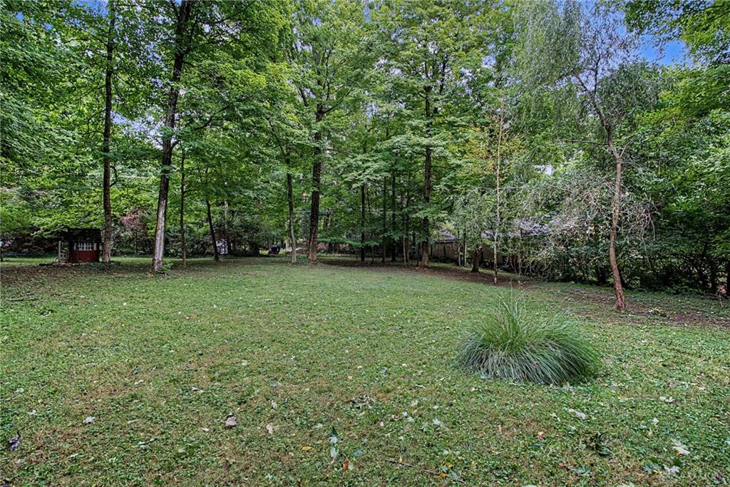 195 Colonial Property Photo 63