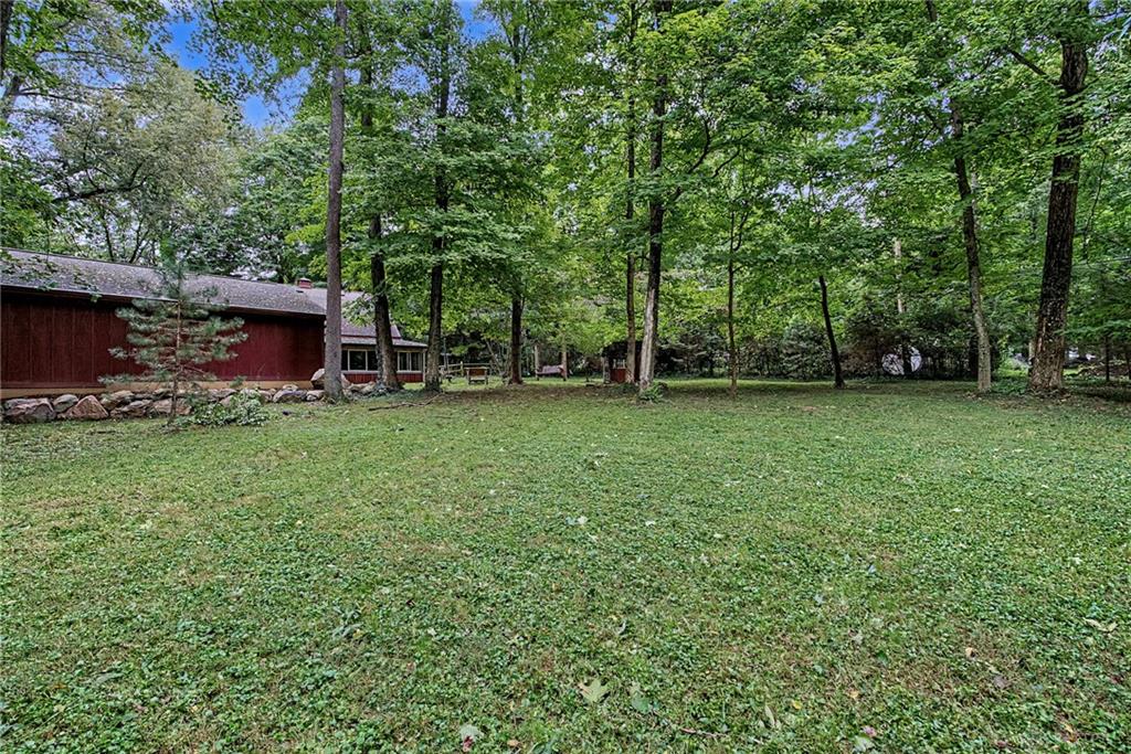 195 Colonial Property Photo 64