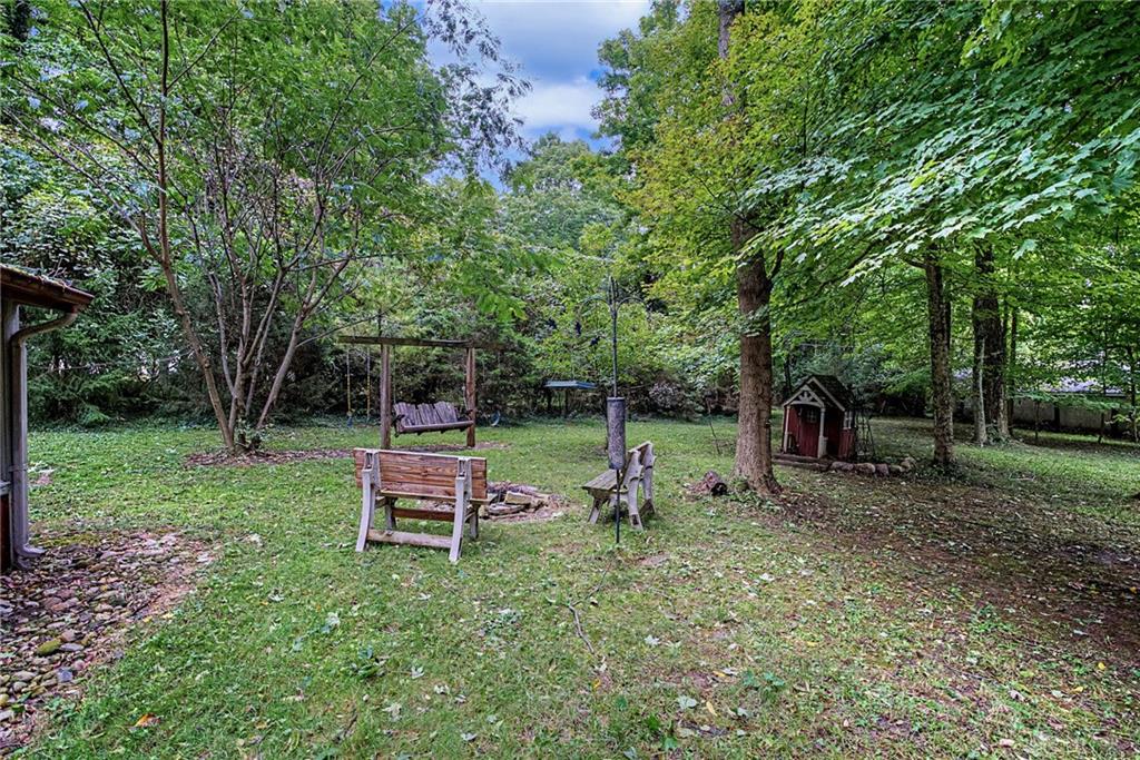 195 Colonial Property Photo 67