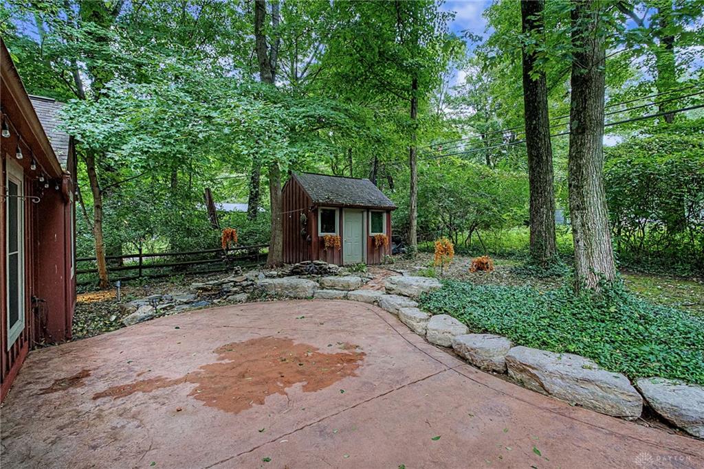 195 Colonial Property Photo 72