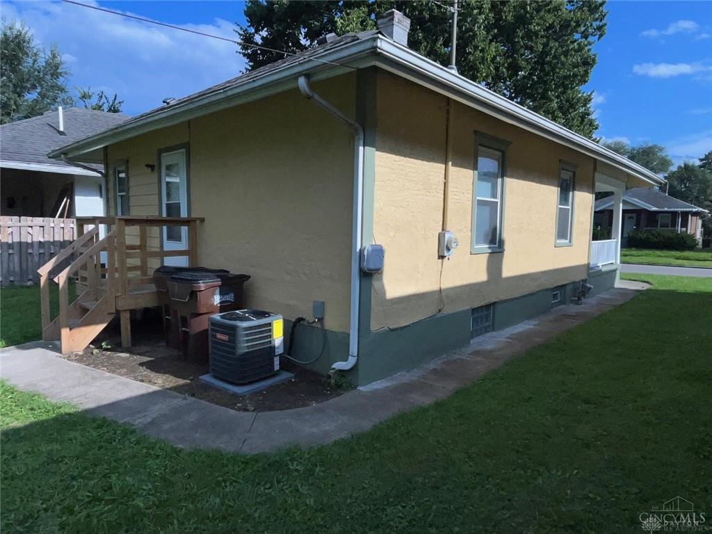 603 17th Property Photo 9
