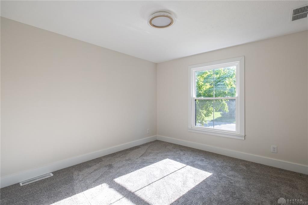 185 Bramblebush Property Photo 26