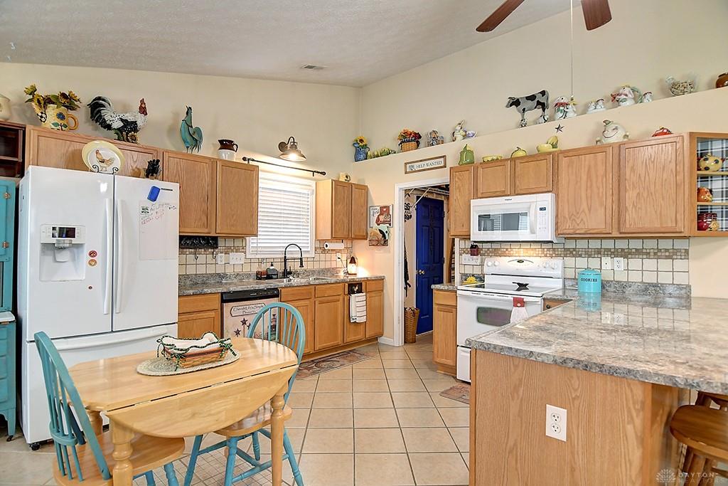 73 Viking Property Photo 9