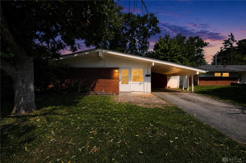 5229 Bayside Property Photo 1