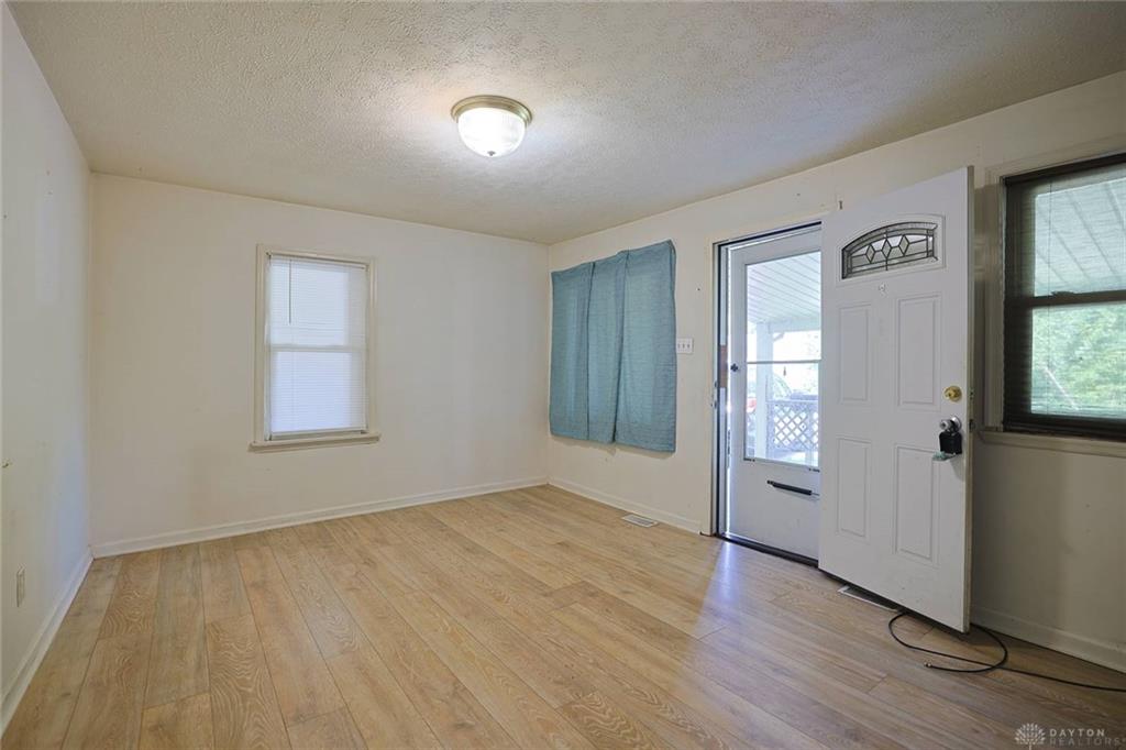 44 Walnut Property Photo 4