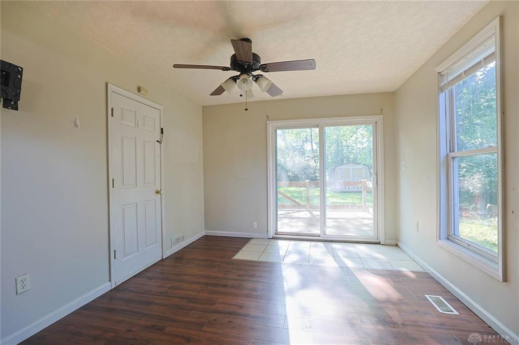 44 Walnut Property Photo 5