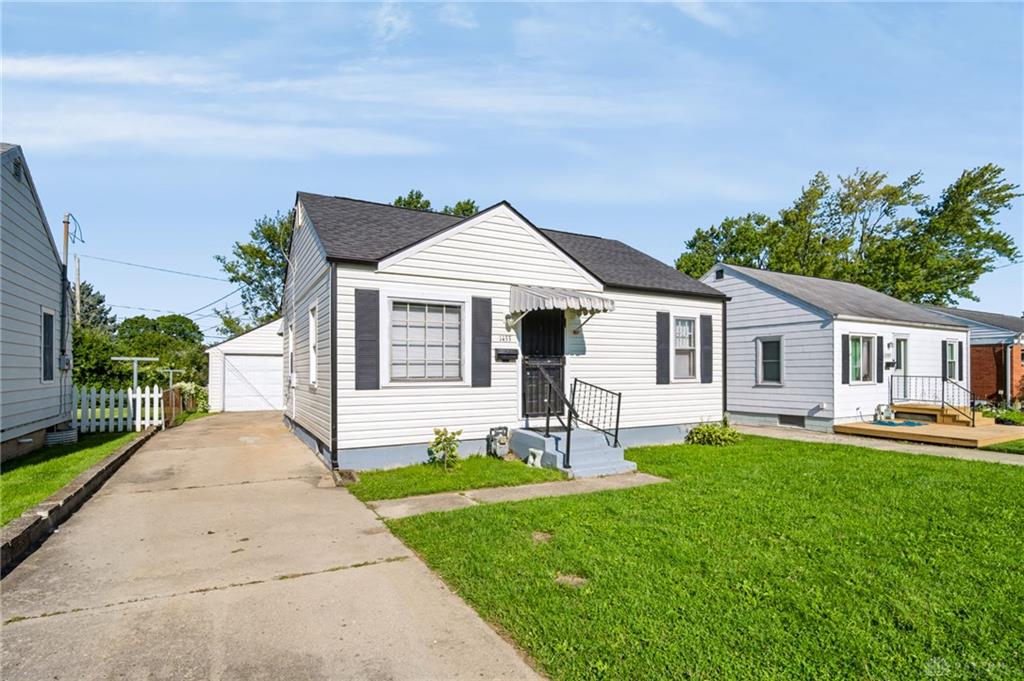 1433 Lamar Property Photo 3