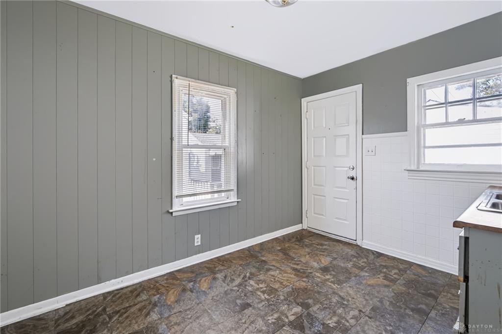 1433 Lamar Property Photo 10