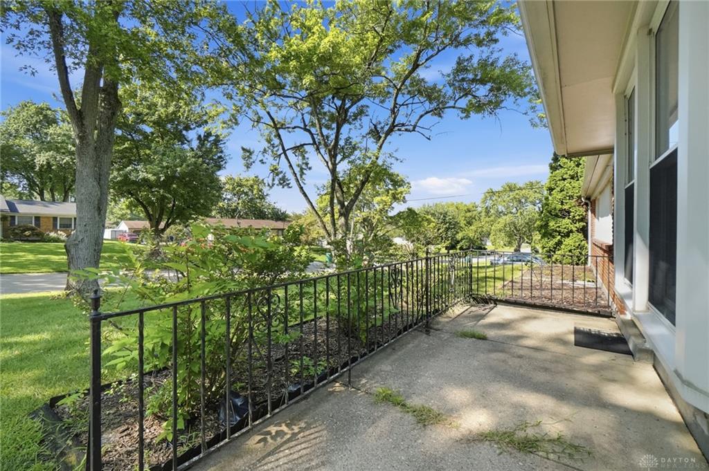 4401 Walbridge Property Photo 5