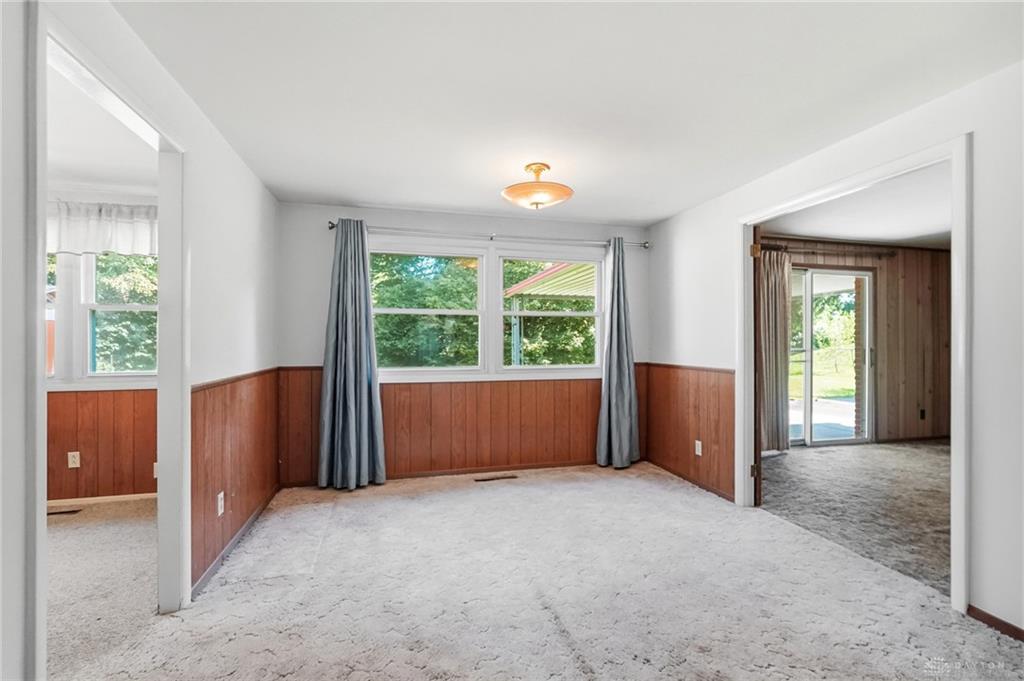 4401 Walbridge Property Photo 8