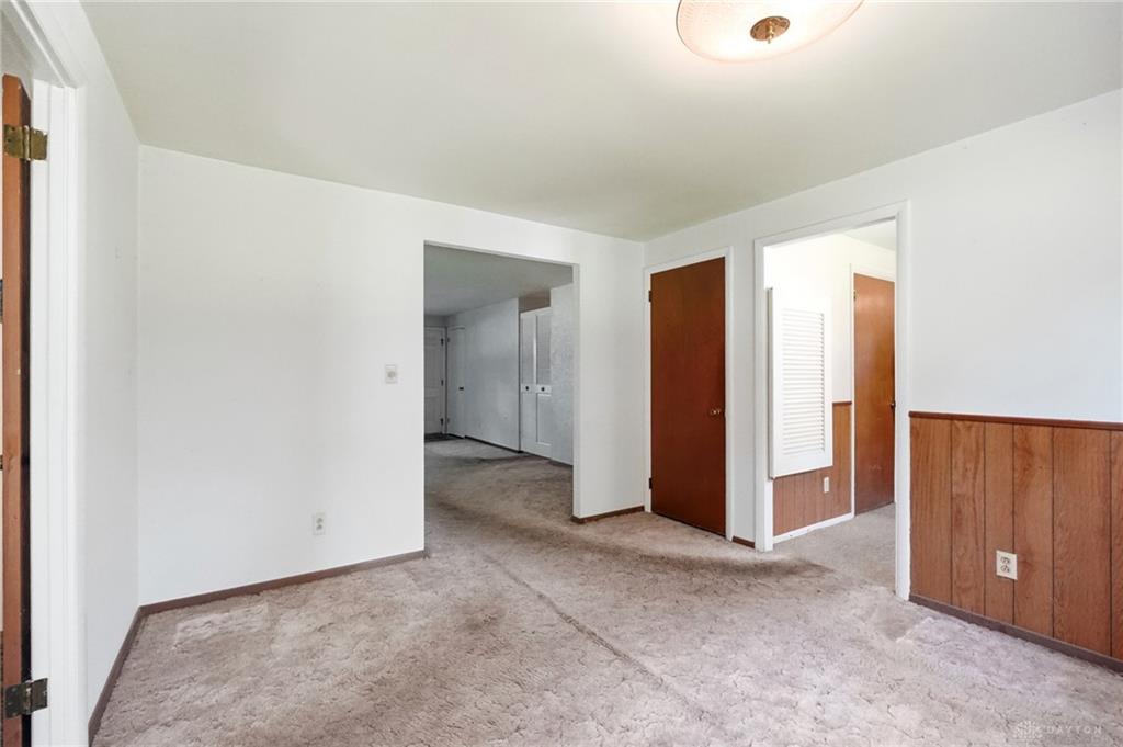 4401 Walbridge Property Photo 9