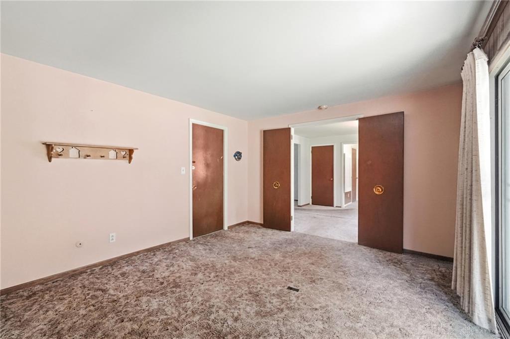4401 Walbridge Property Photo 11