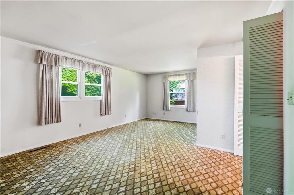 4401 Walbridge Property Photo 17