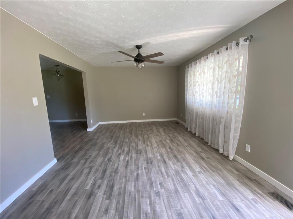 2219 Stop 8 Property Photo 4