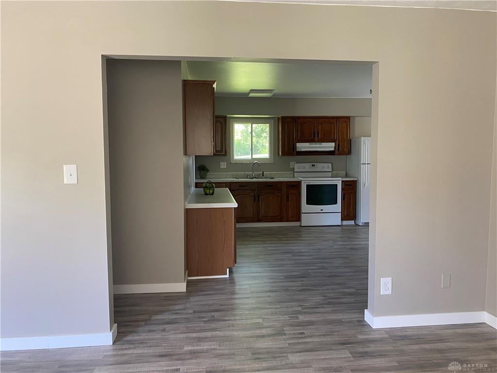 2219 Stop 8 Property Photo 8