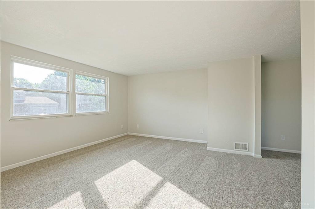 5569 Venus Property Photo 6