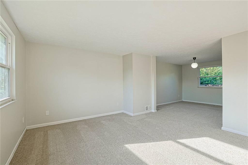 5569 Venus Property Photo 7