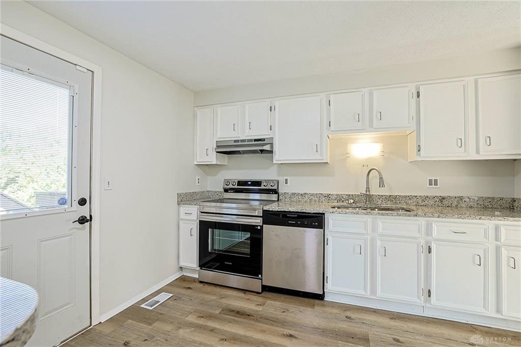 5569 Venus Property Photo 13