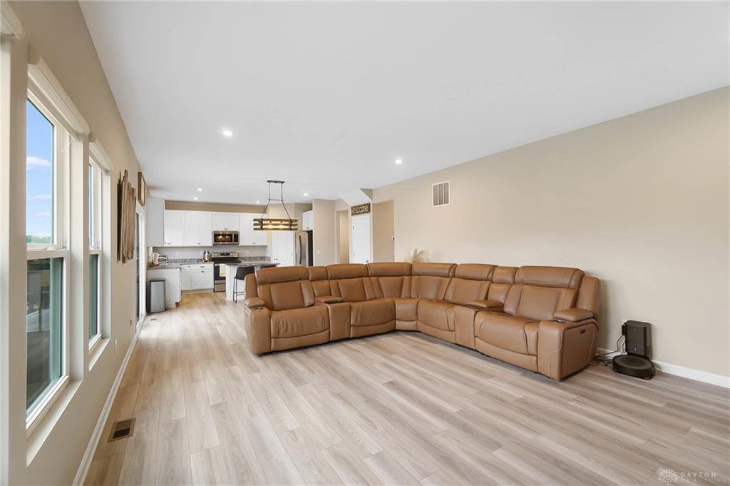 1616 Arden Property Photo 7