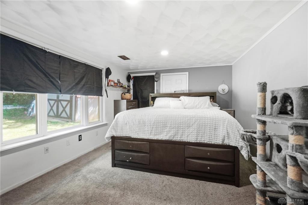 3776 Utica Property Photo 18