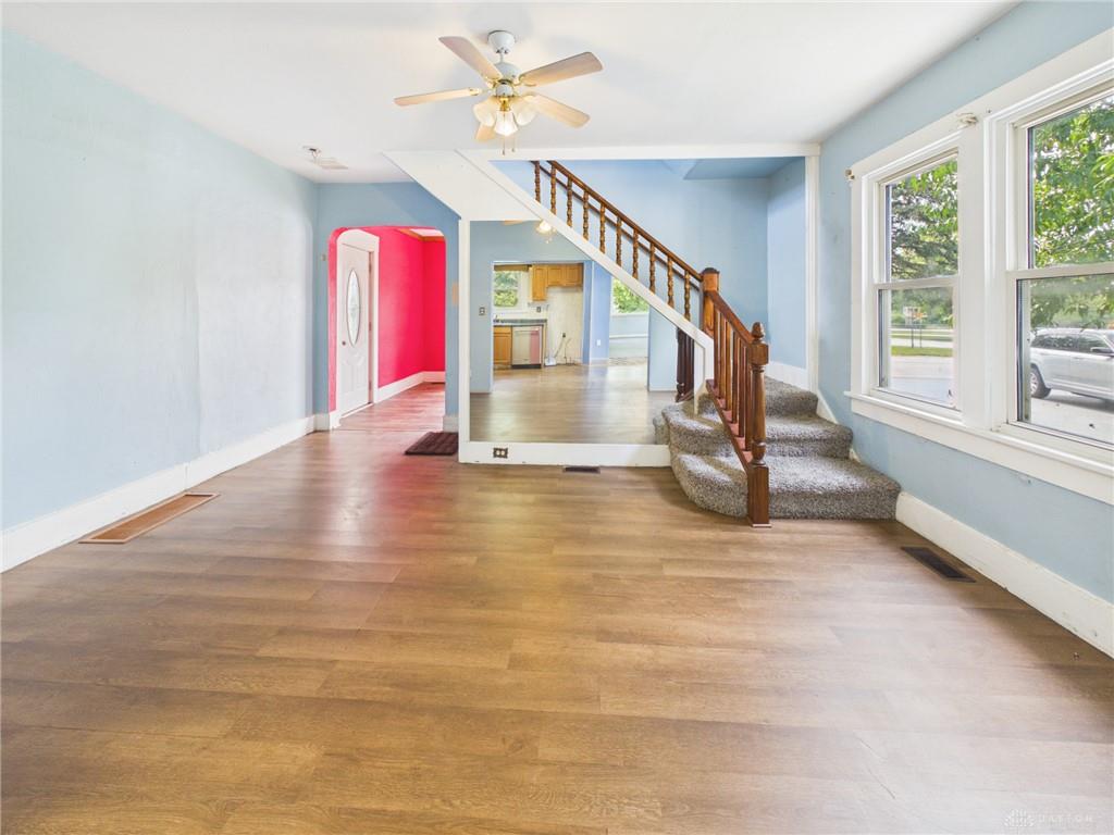 220 E Garnsey Property Photo 2