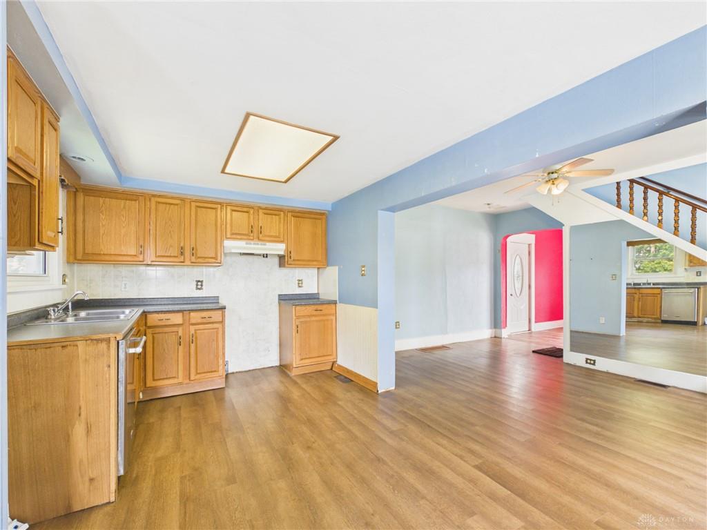 220 E Garnsey Property Photo 5
