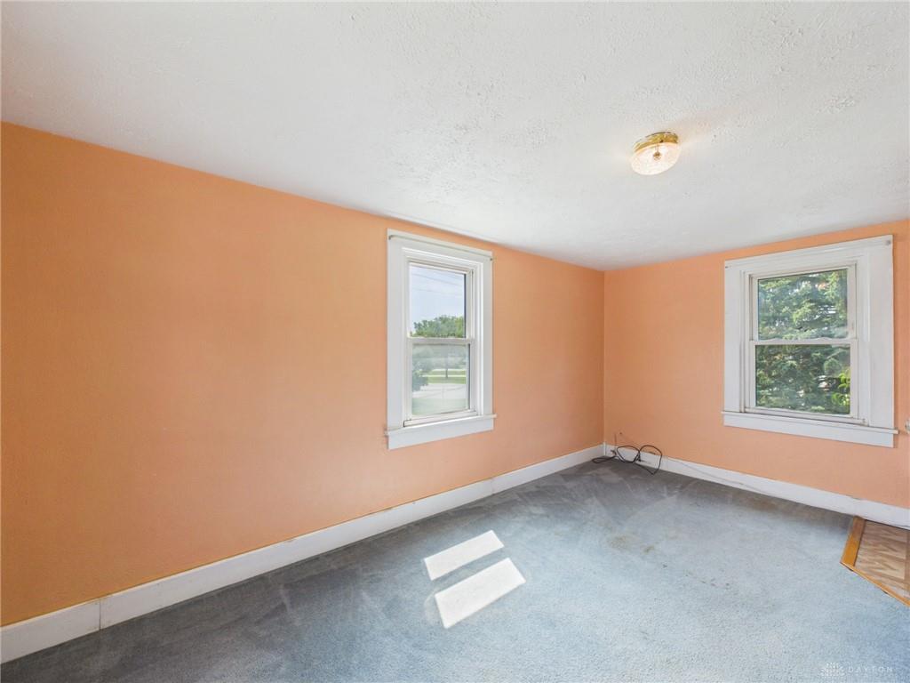 220 E Garnsey Property Photo 17