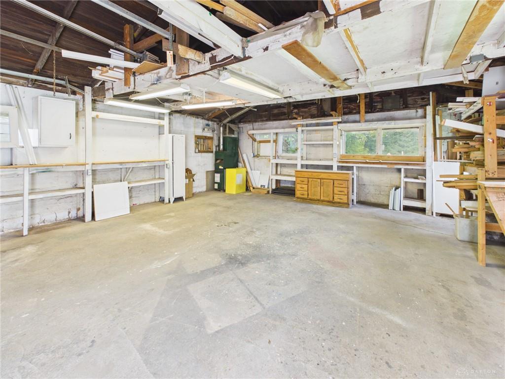 220 E Garnsey Property Photo 25