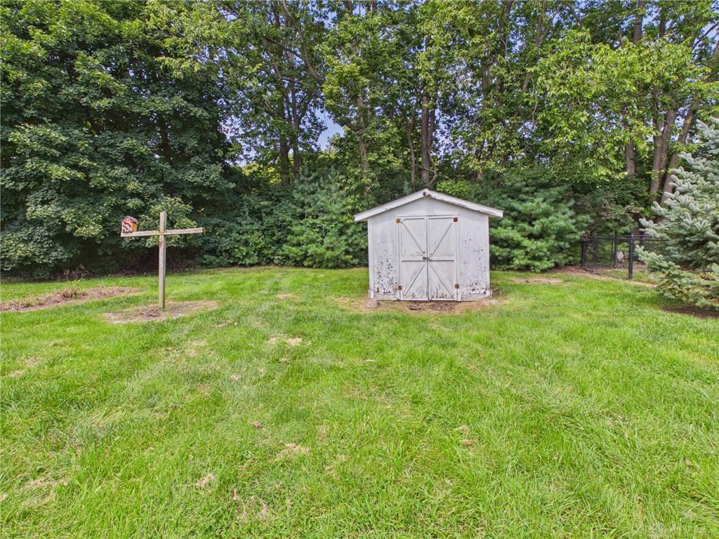 220 E Garnsey Property Photo 27