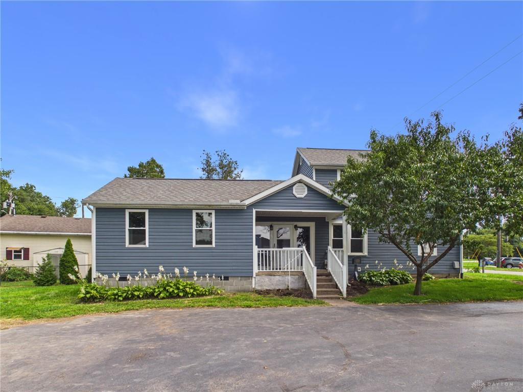 220 E Garnsey Property Photo 32