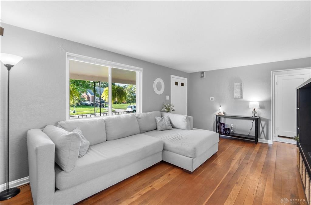 1034 Berkshire Property Photo 8