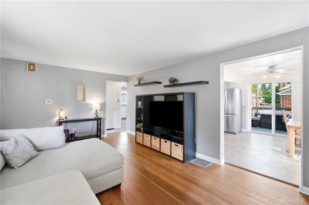 1034 Berkshire Property Photo 9