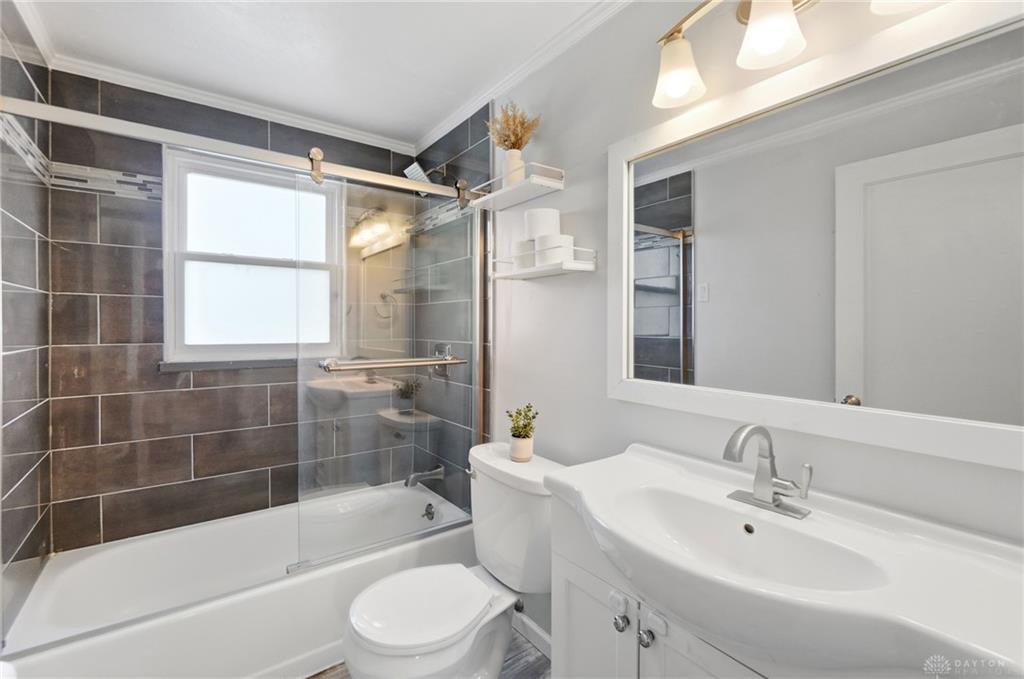 1034 Berkshire Property Photo 21